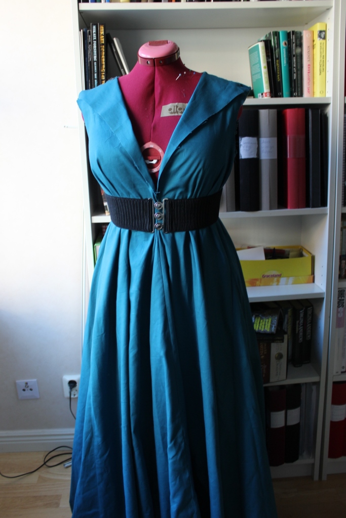 (24 hours) Burgundian Medieval Gown – Fashion Through Herstory